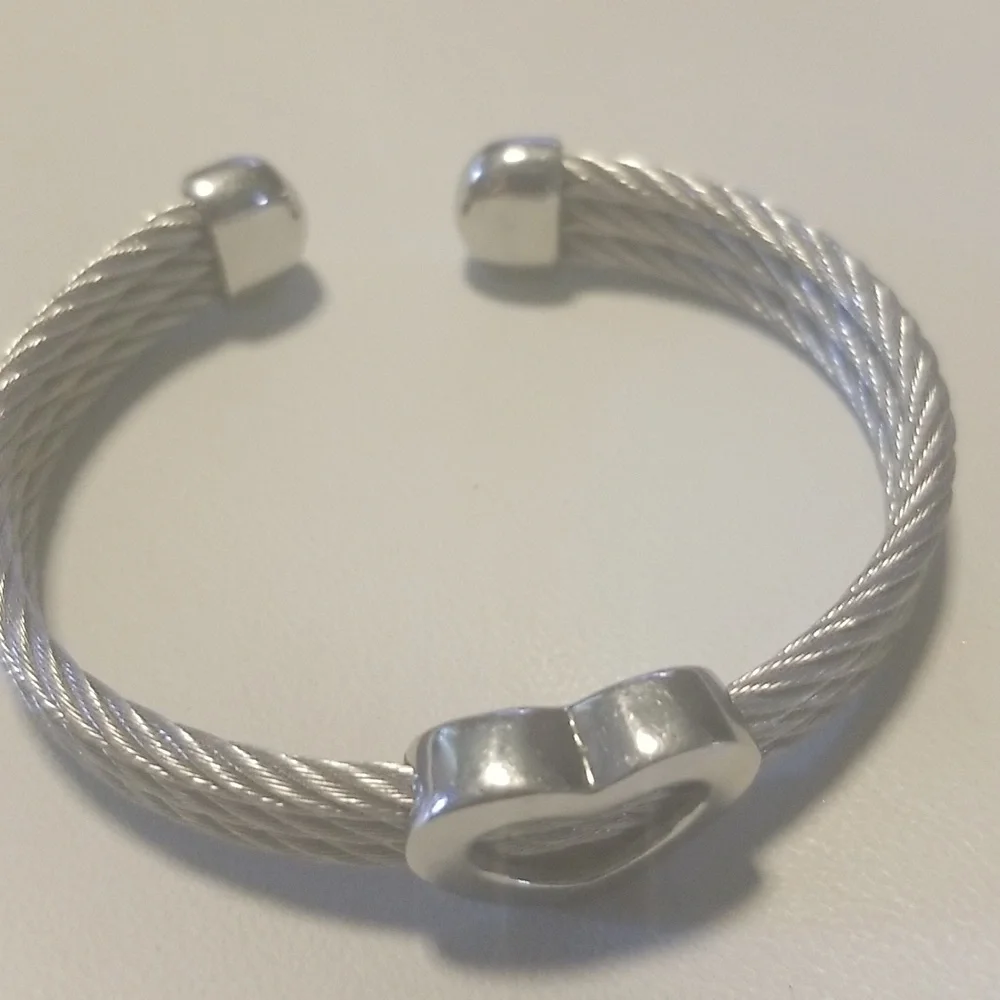 Women's Edforce Stainless Steel Rope Cuff Bracelet with Heart; Silver; O/S - Picture 8 of 8